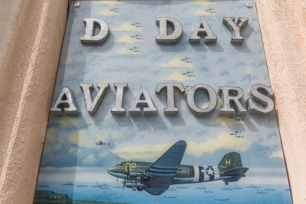 Dday Aviators 호텔 아로만체스레방 외부 사진